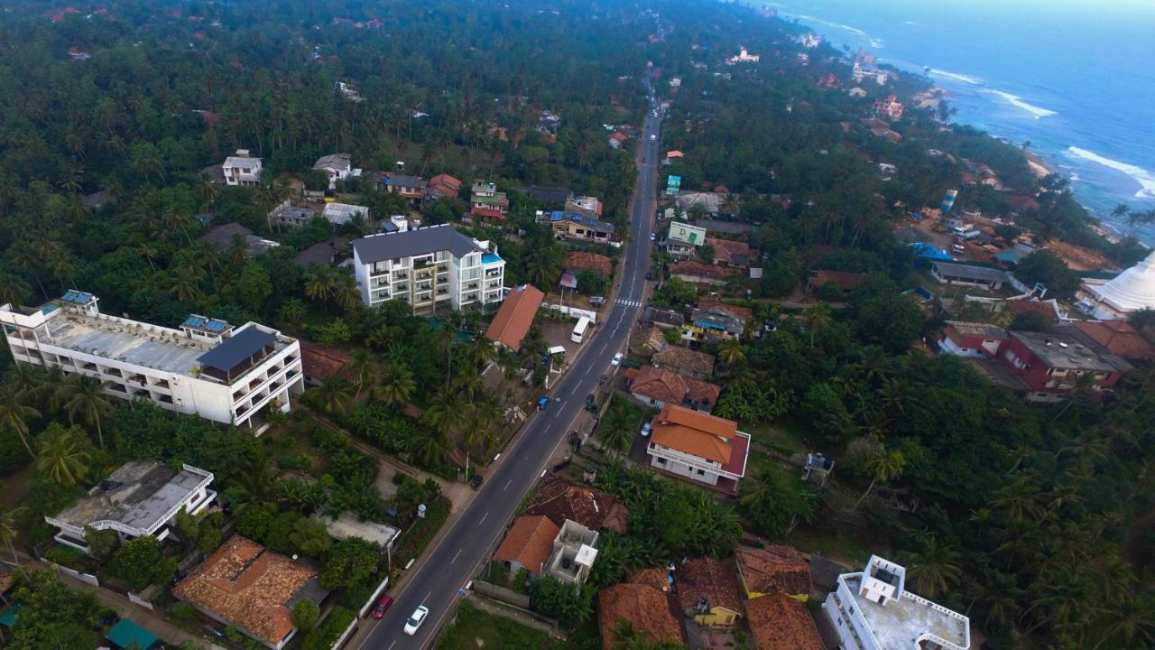 The Spring Holiday Mirissa Exterior foto